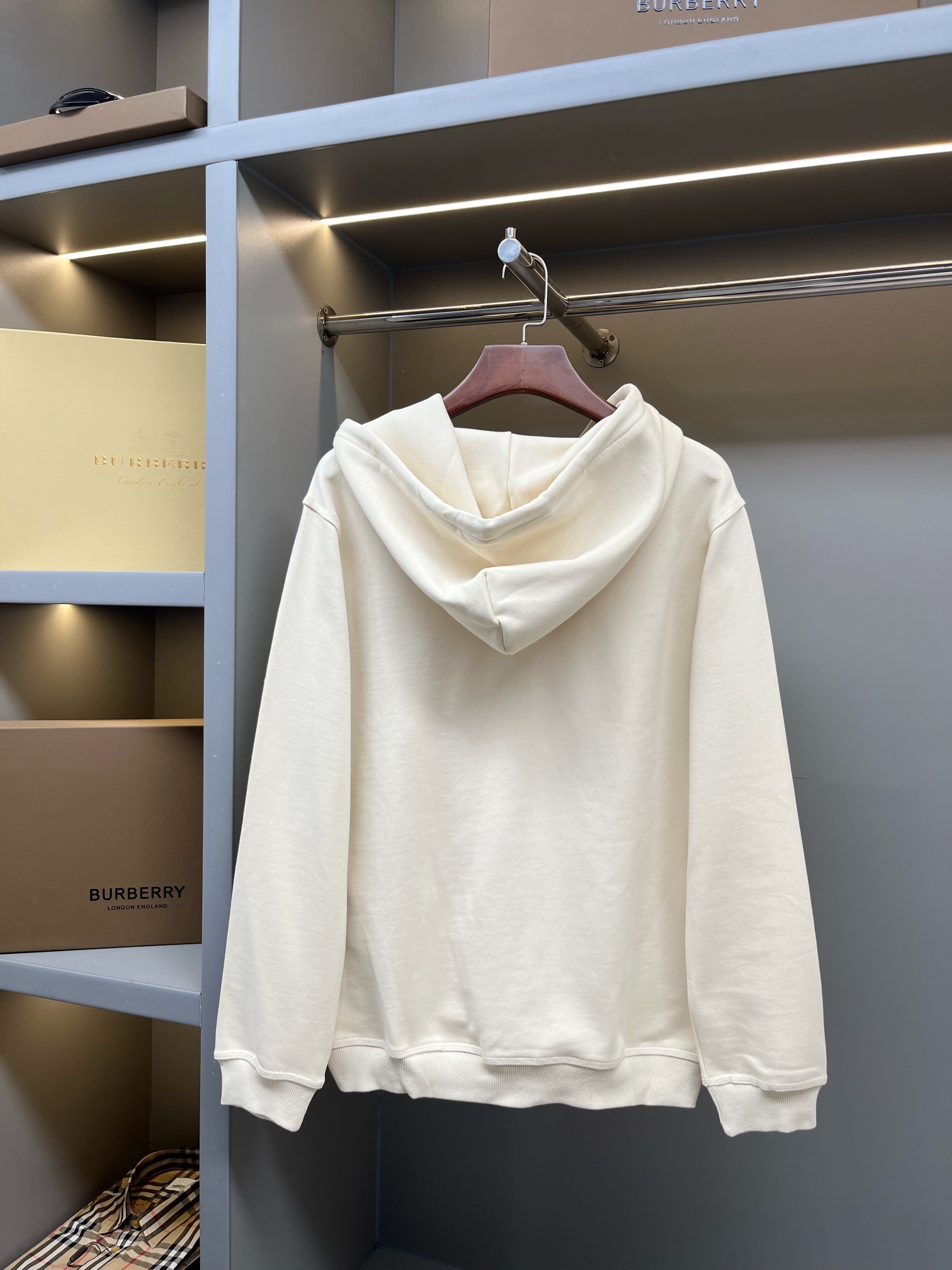 28_Burberry Tracksuit