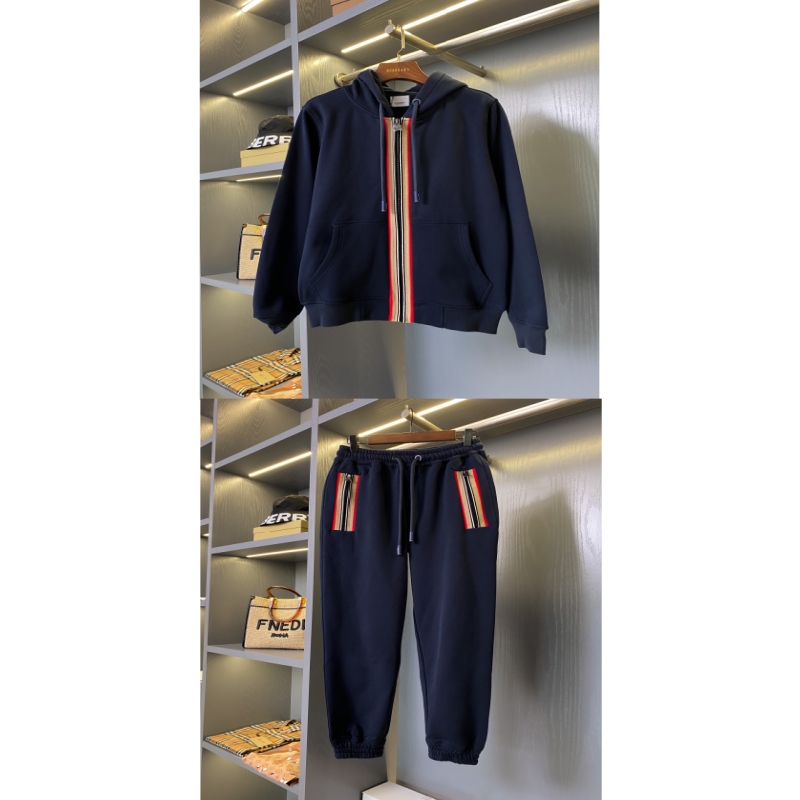 33_Burberry Tracksuit