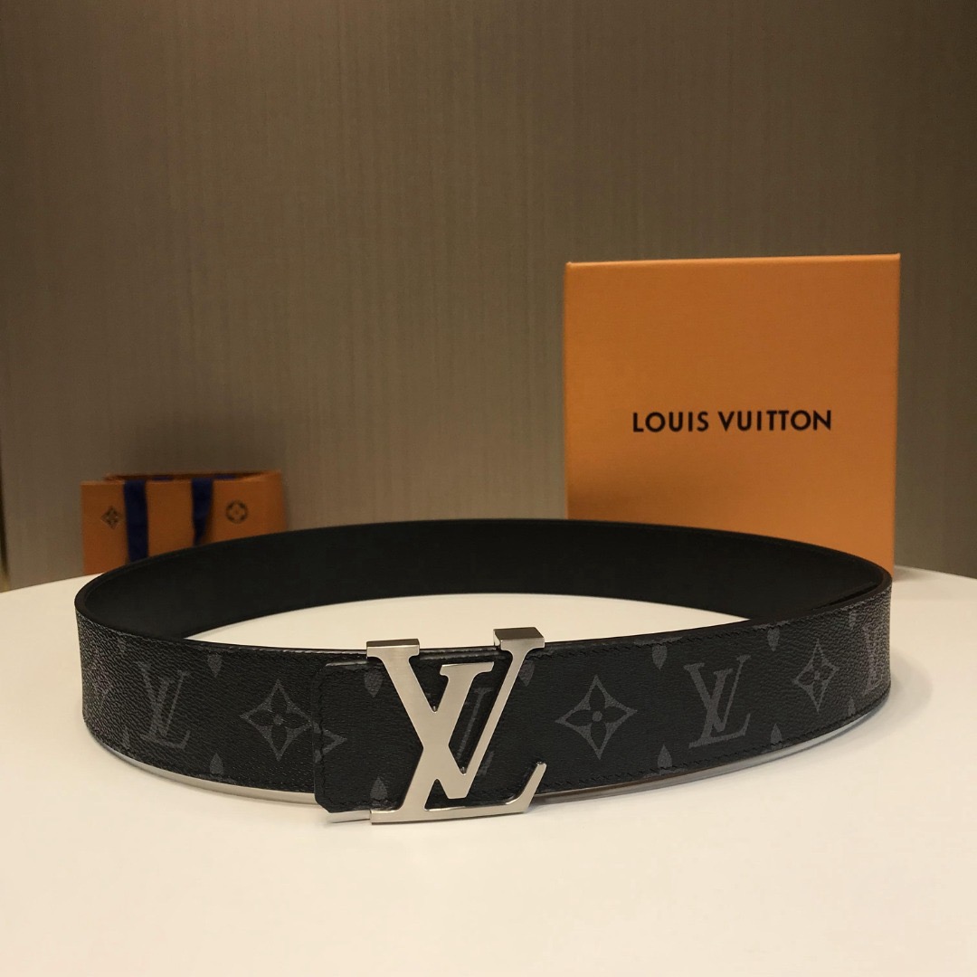 27_Louis Vuitton Belt