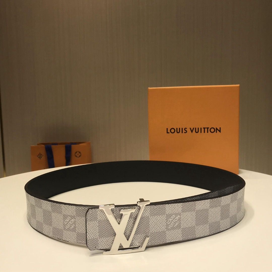 20_Louis Vuitton Belt
