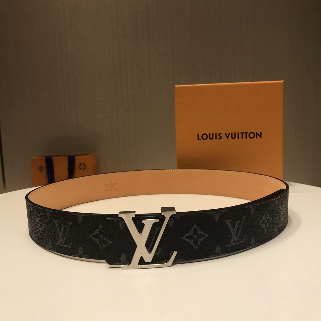 23_Louis Vuitton Belt