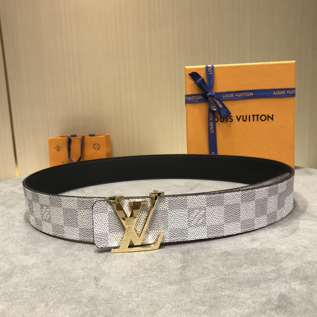 12_Louis Vuitton Belt