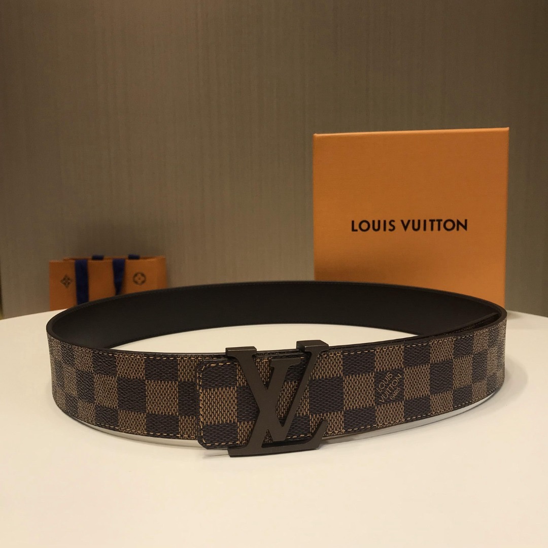 30_Louis Vuitton Belt