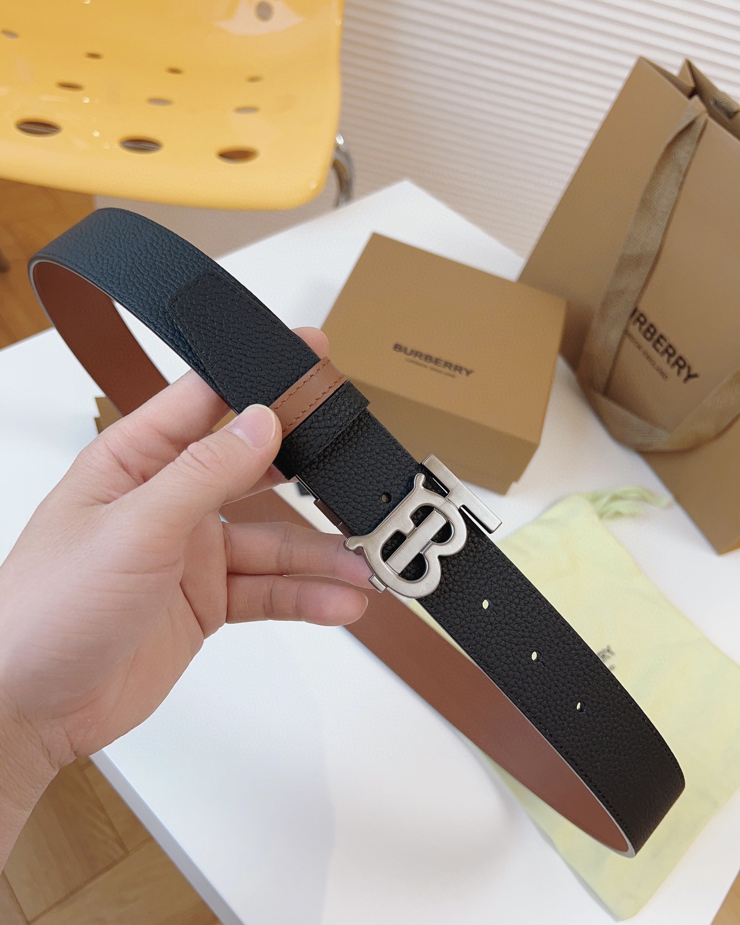 60_Burberry Belt