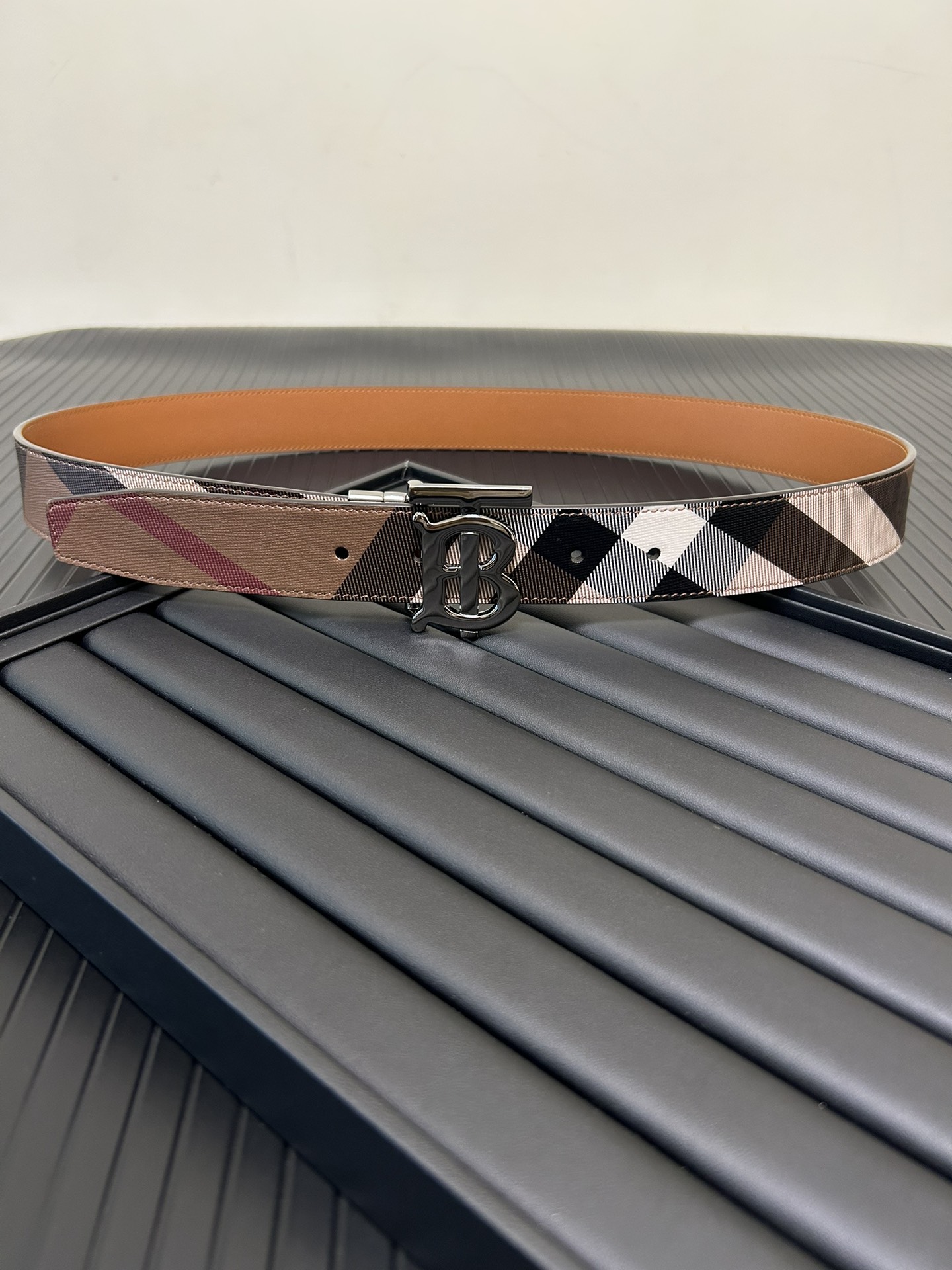 89_Burberry Belt