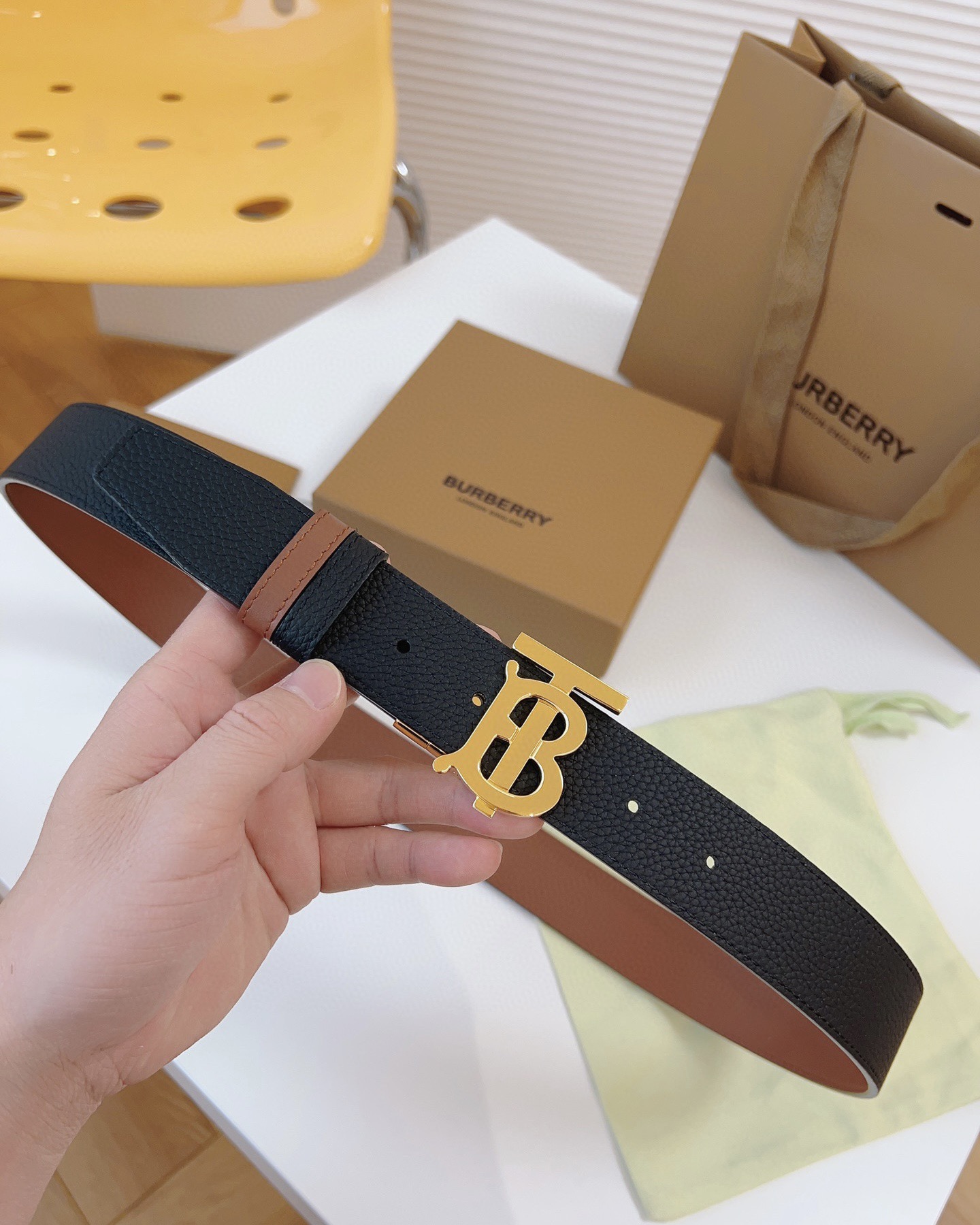62_Burberry Belt