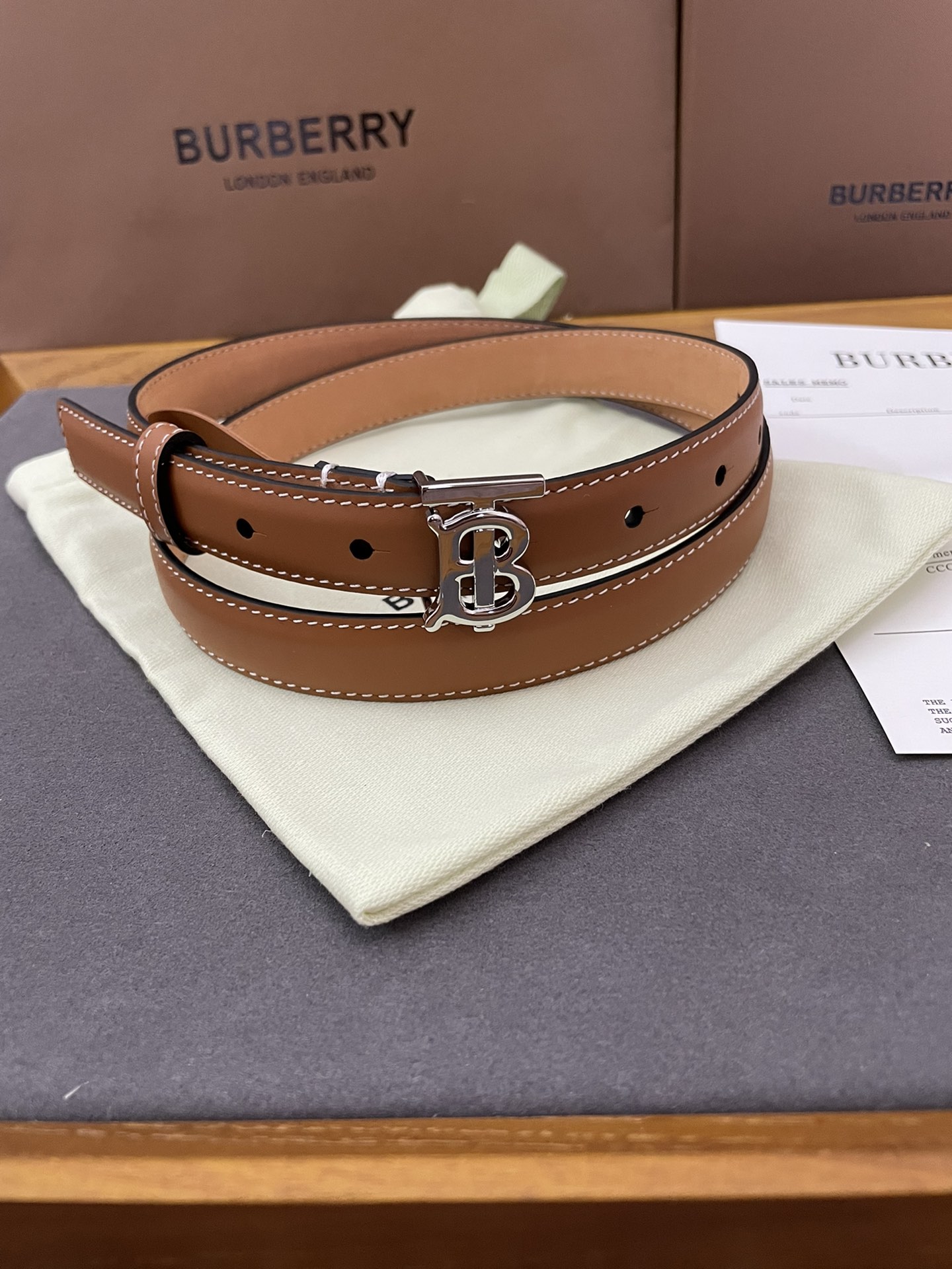 44_Burberry Belt