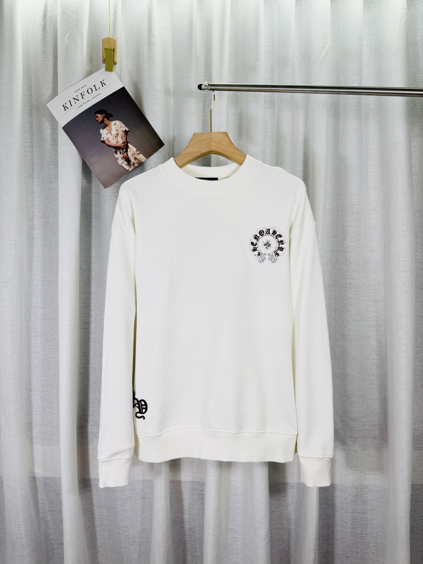 40_Chrome Heart Crewneck