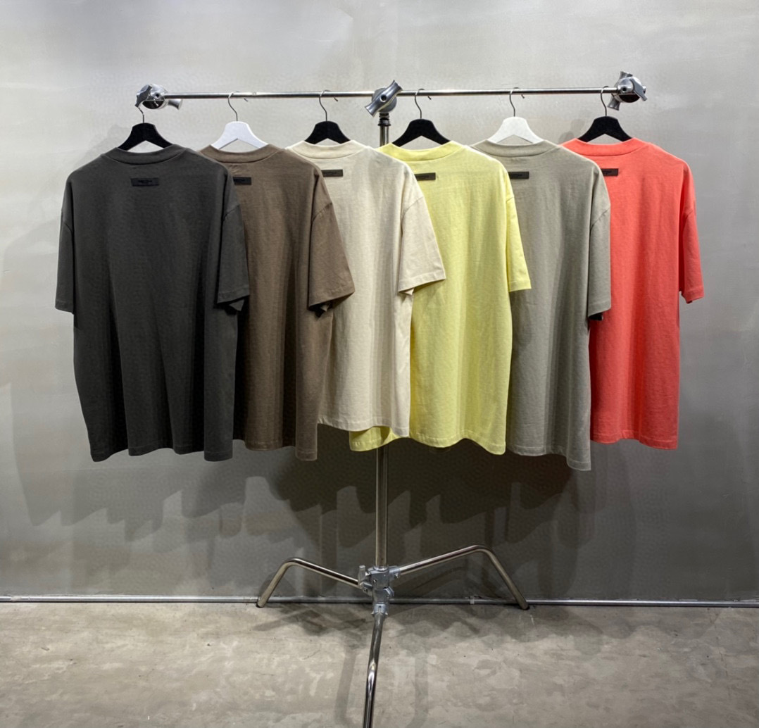 92_ESSENTIALS T-shirt