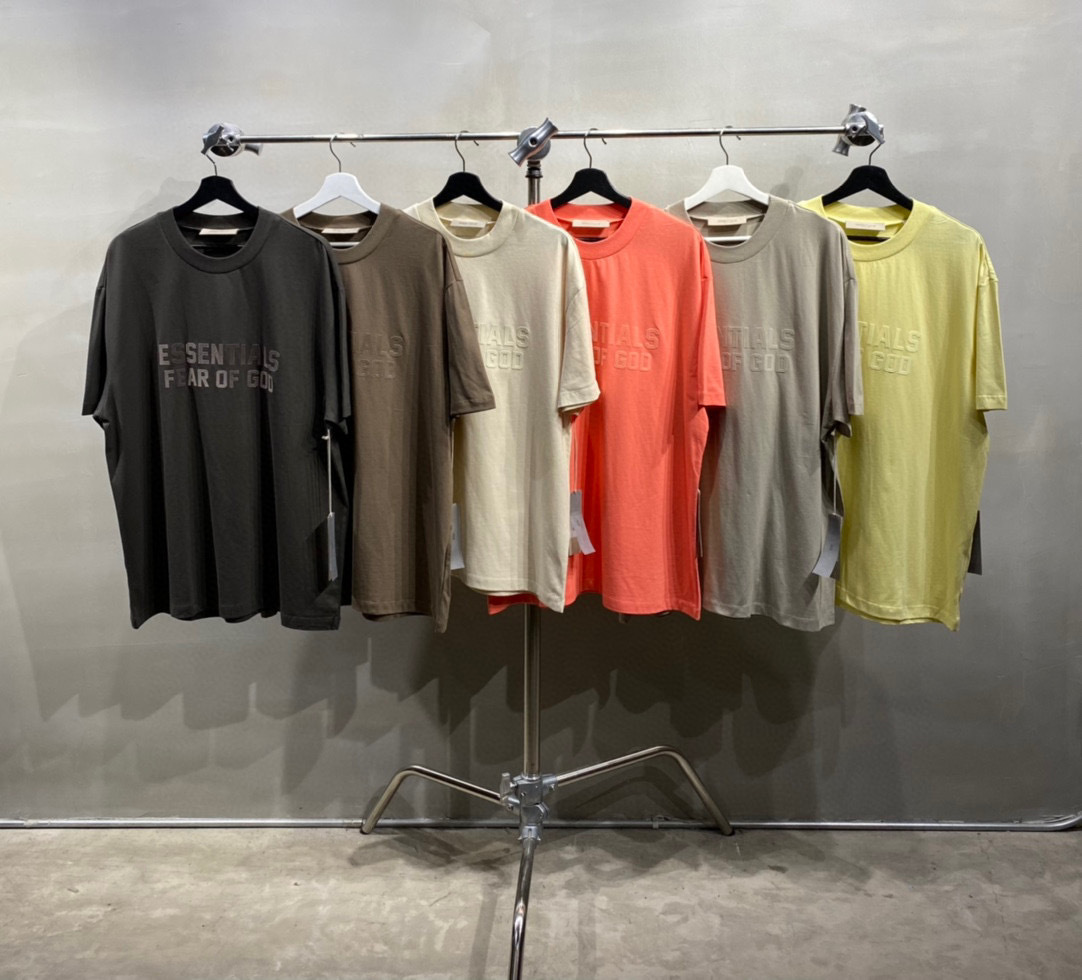 92_ESSENTIALS T-shirt