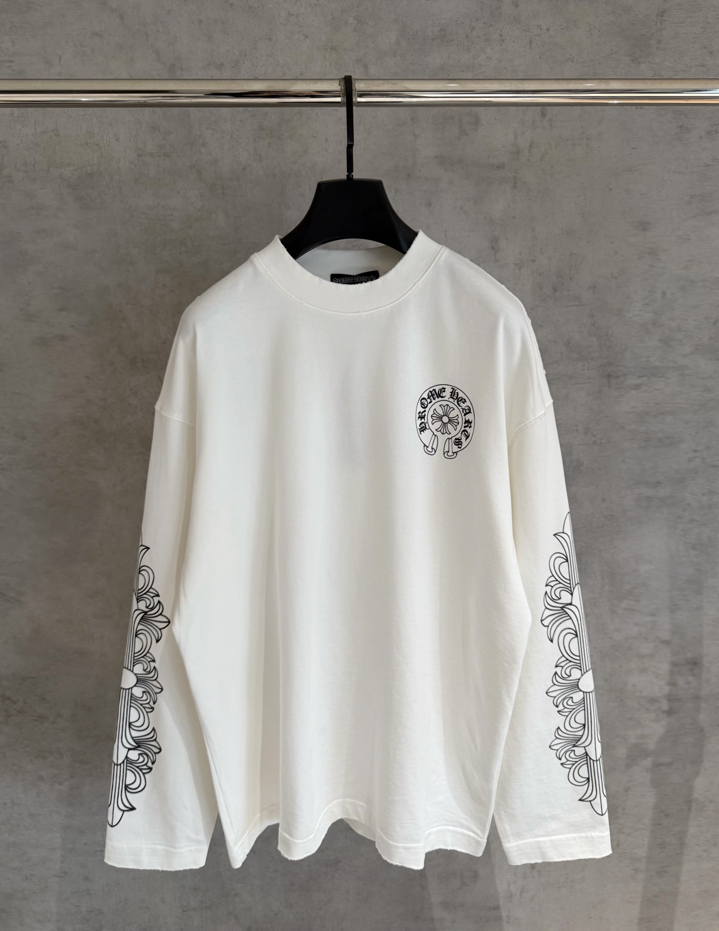 77_Chrome Heart Crewneck