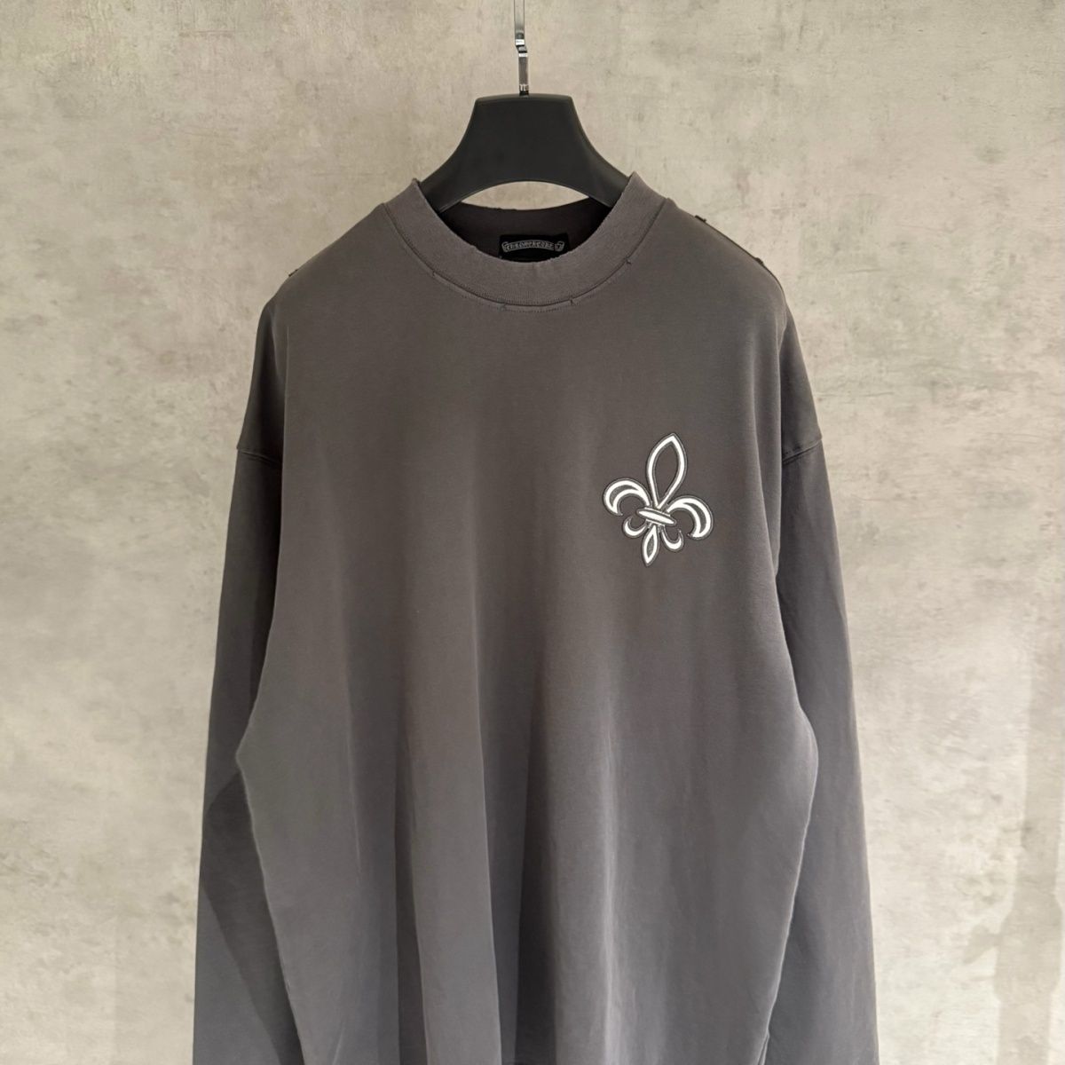 10_Chrome Heart Crewneck