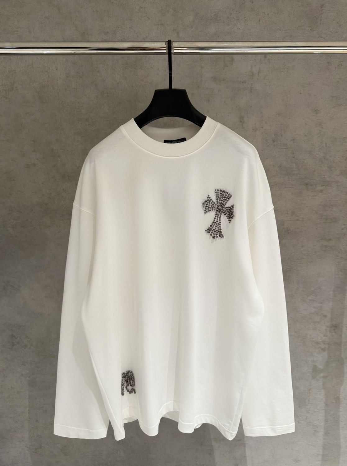 25_Chrome Heart Crewneck